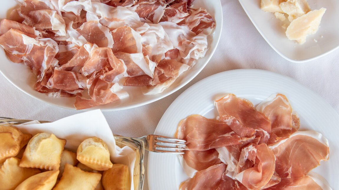 Artemilia-Slow-Parma-Food-Experience-cured-meat-tasting.jpg